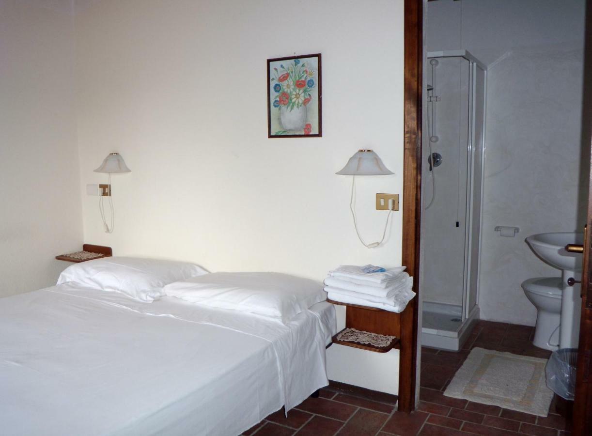 Podere San Guglielmo Guest House ซาร์เตอาโน ภายนอก รูปภาพ