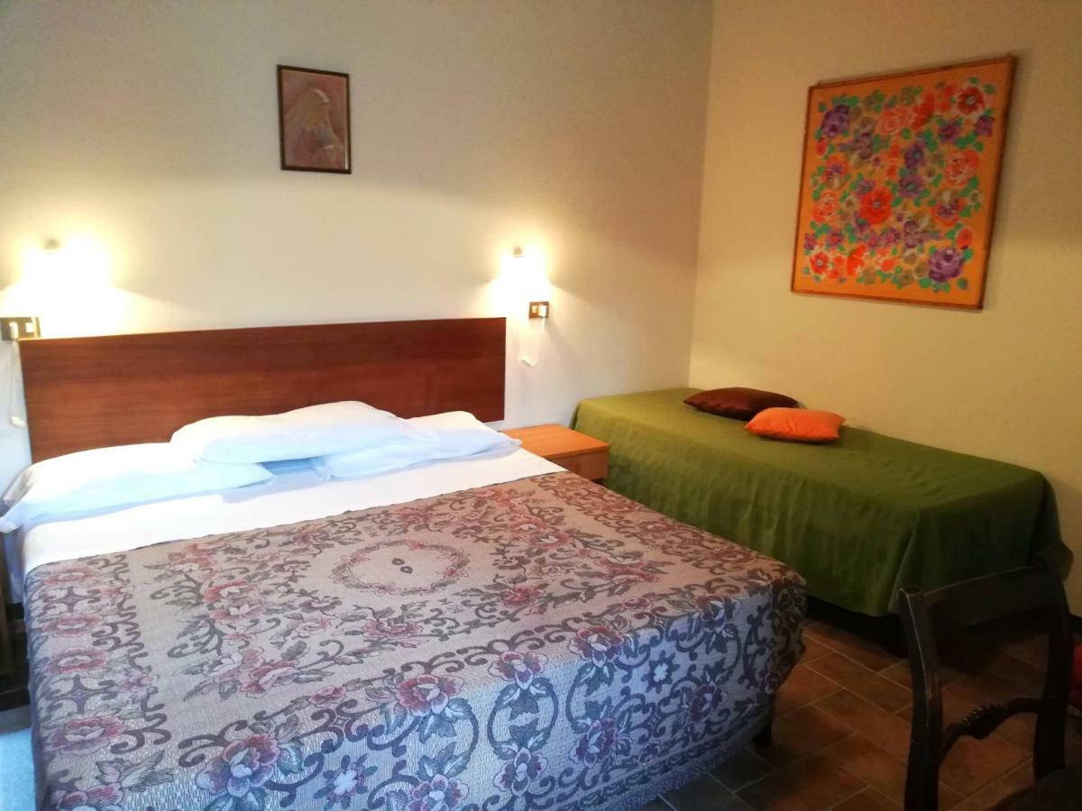 Podere San Guglielmo Guest House ซาร์เตอาโน ภายนอก รูปภาพ